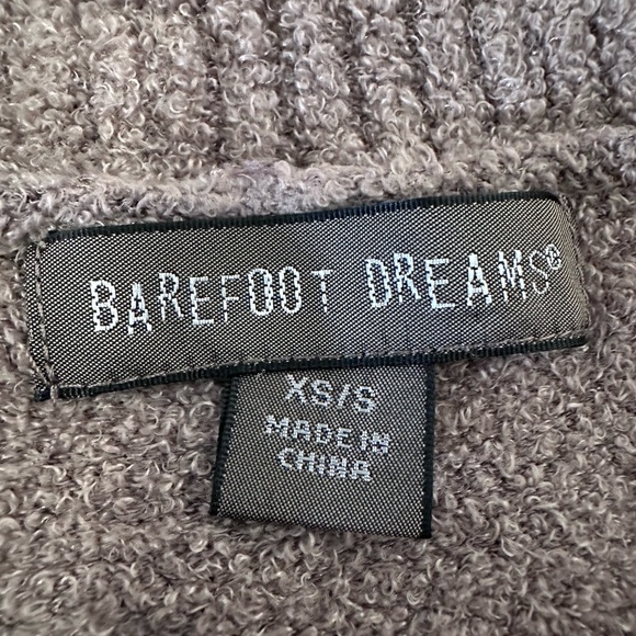 Barefoot Dreams® CozyChic
Lite® Circle Cardigan - Picture 3 of 12